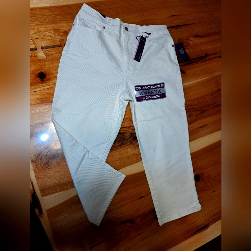 Gloria Vanderbilt Amanda Capri